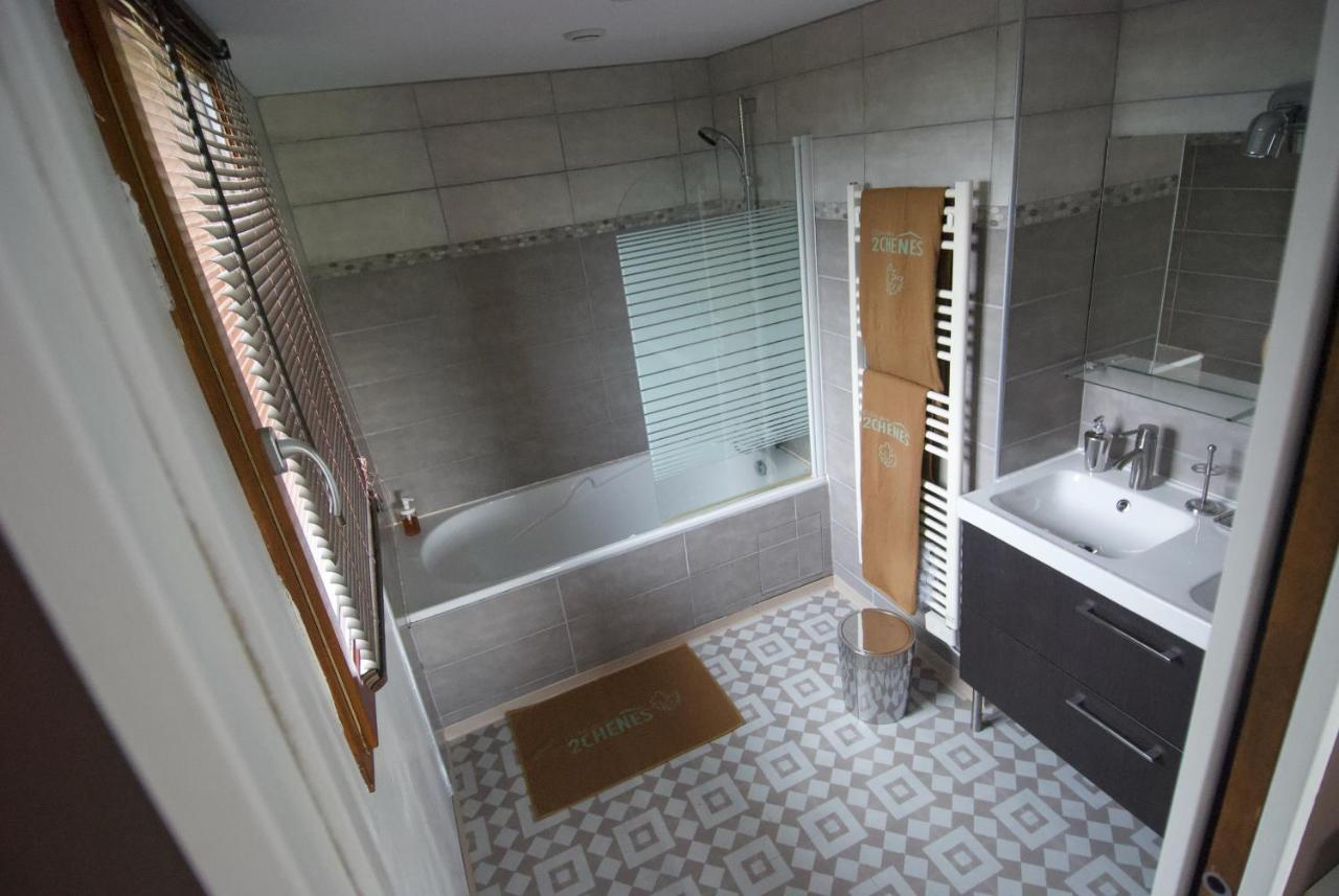 Maison D'Hotes Des 2 Chenes Bessenay Экстерьер фото