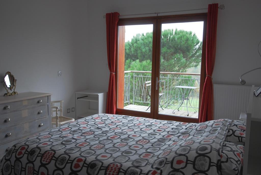 Maison D'Hotes Des 2 Chenes Bessenay Экстерьер фото