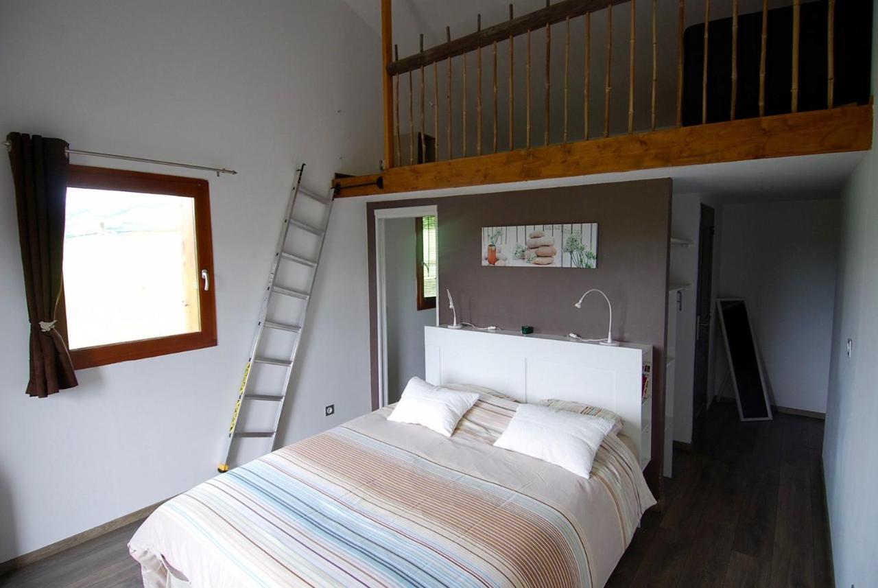 Maison D'Hotes Des 2 Chenes Bessenay Экстерьер фото